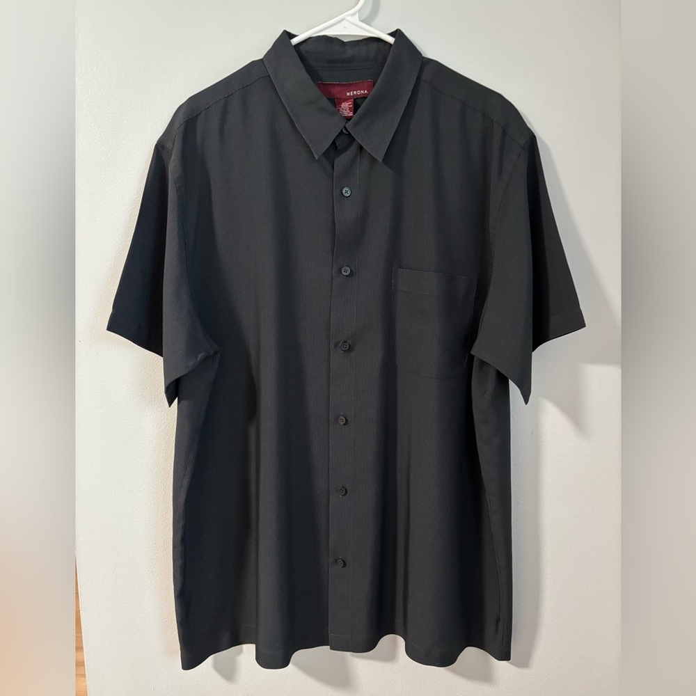 Men’s Merona Grey Button Up Short Sleeve Shirt